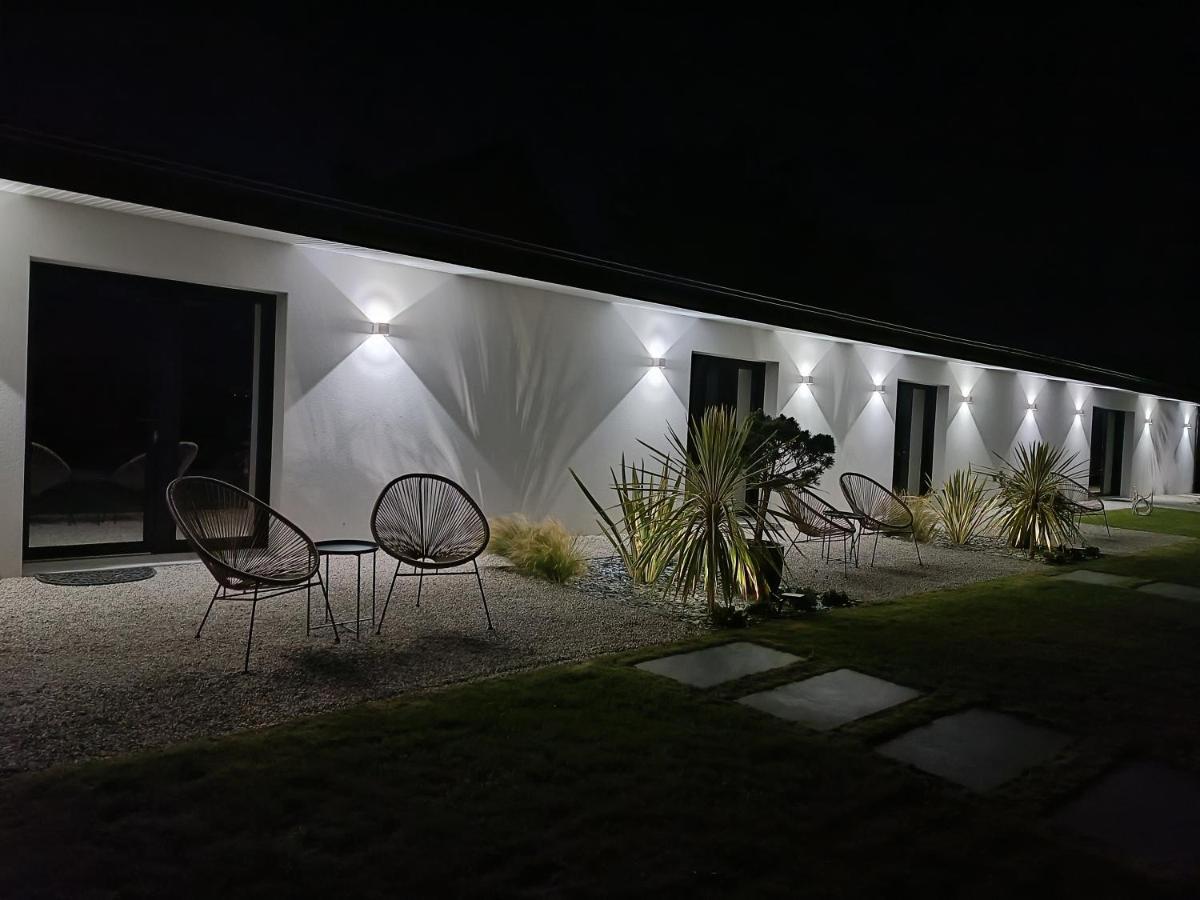 Maison Bailly Ducey-Les Cheris Exterior photo